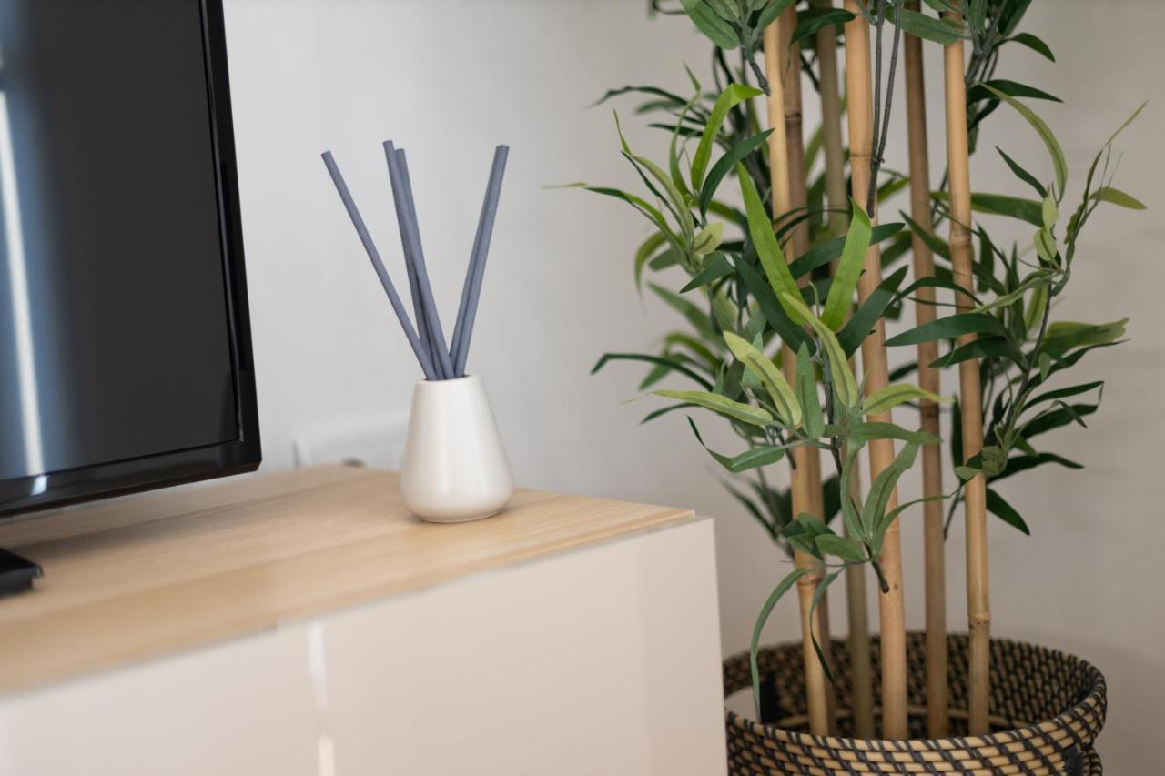 Sweet Flat 4Two In City Center, Balcony & Air Conditioning Porto Bagian luar foto